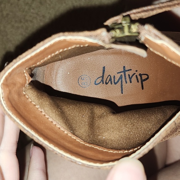 Ankle booties! - Picture 6 of 6